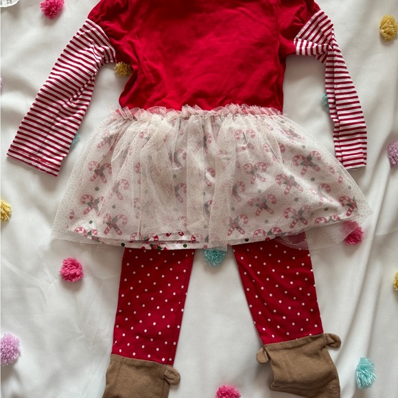 Christmas Outfit - Picture 2 of 12